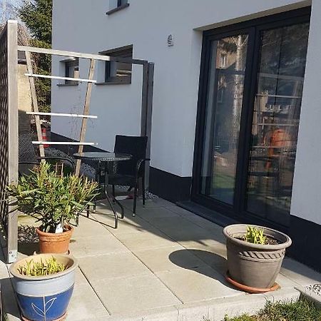 Eubaer Strasse Leilighet Niederwiesa Eksteriør bilde