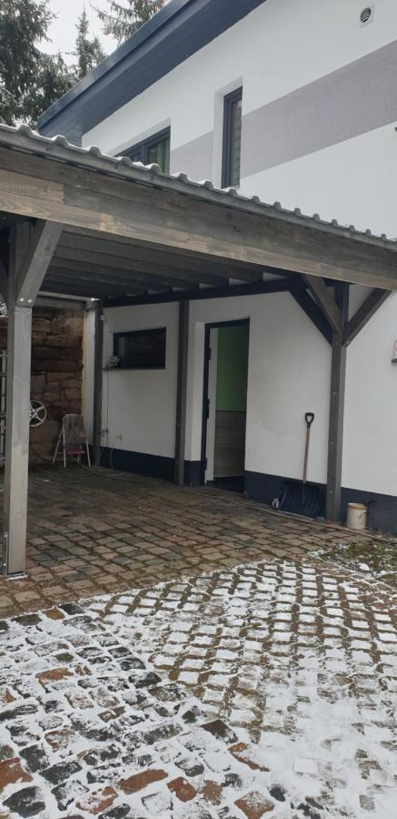Eubaer Strasse Leilighet Niederwiesa Eksteriør bilde