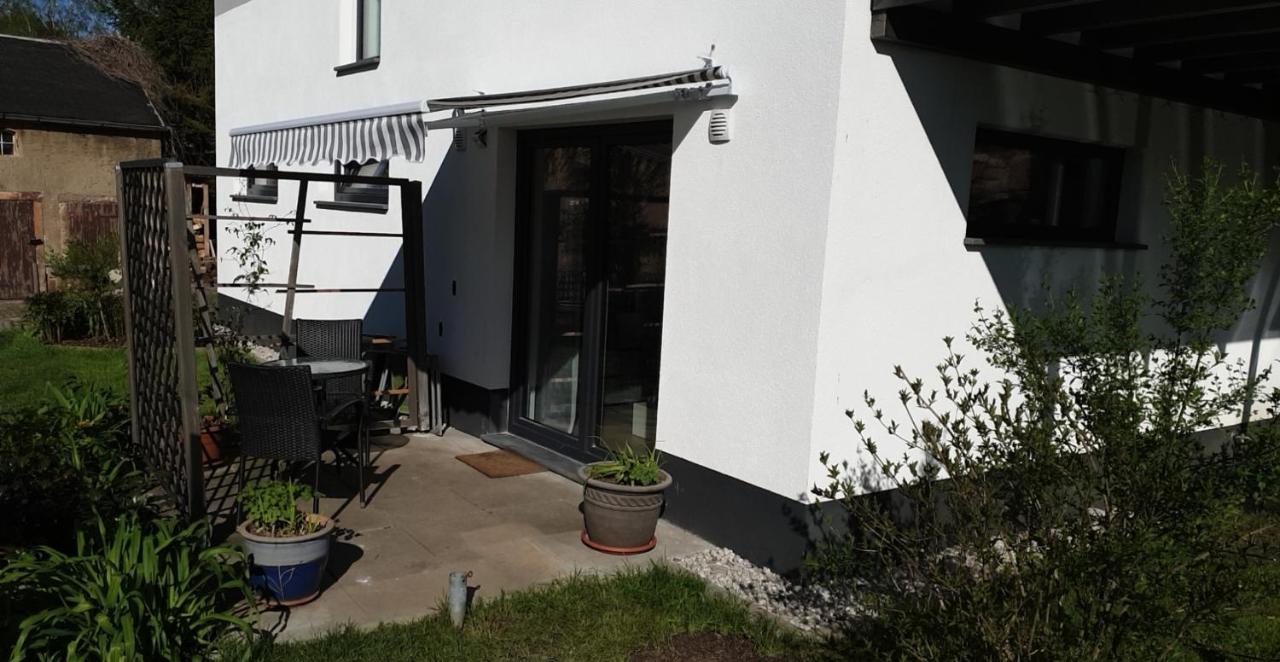 Eubaer Strasse Leilighet Niederwiesa Eksteriør bilde